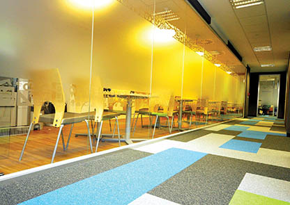 Adviezen kiezen Office gekleurde tapijttegels kantoren