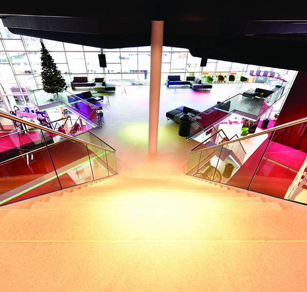 Inspiration Grande Reference hotel office cinema le design concept constellation descente escaliers 